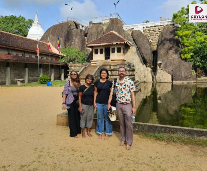 isurumuniya-temple-anuadhapura-sacred-city-ceylon-expeditions-travels