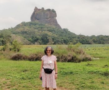 tourist-near-sigiriya-rock-fortress-sri-lanka-buddhist-cultural-tour-ceylon-expeditions