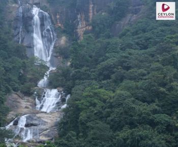 ravana-water-falls-sri-lanka-ramayana-trip-ceylon-expeditions