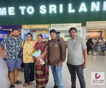 tourist-welcome-colombo-airport-ceylon-expeditions-travels-1