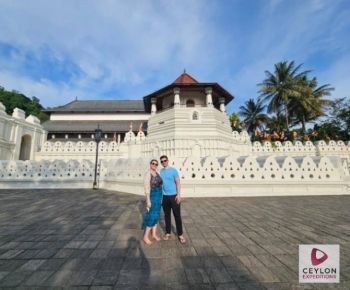 sacred-tooth-relic-temple-kandy-ceylon-expeditions-travels 