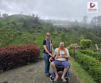 couple-in-hakgala-botanic-garden-nuwara-eliya-sri-lanka