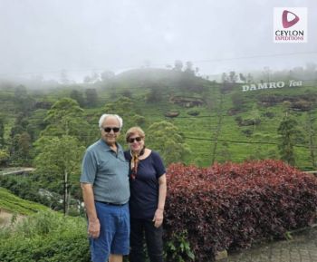 couple-near-gregory-lake-nuwra-eliya