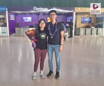 couple-at-arrival-lobby-colombo-airport