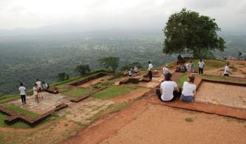 sigiriya-summit-luxury-tour-companies-in-sri-lanka-ceylon-expeditions 